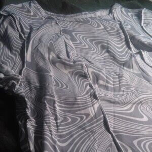 Junior's SO Grey Striped Blouse (Size 1X)